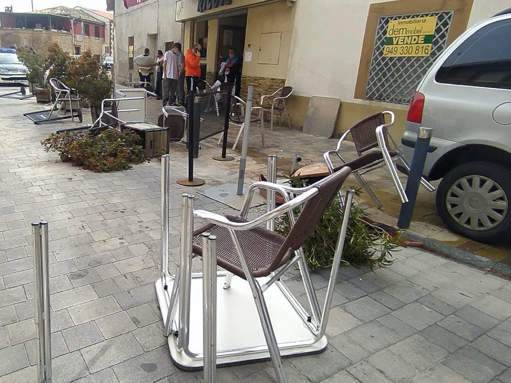 Prisión para el conductor que arrolló dos terrazas en Yunquera de Henares