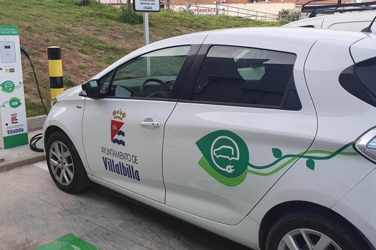 Villalbilla instala dos centros de recarga gratuitos para vehículos eléctricos
