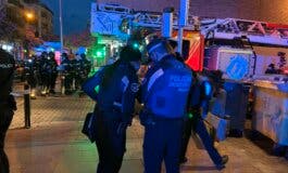 Un incendio en un edificio de Vallecas deja 13 heridos leves y 10 familias realojadas