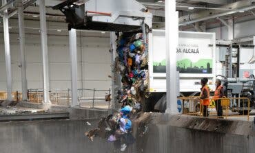 La planta de Loeches ya recibe las basuras del Corredor del Henares