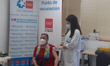 Madrid permite a mayores de 75 pedir cita previa para vacunarse en su centro de salud