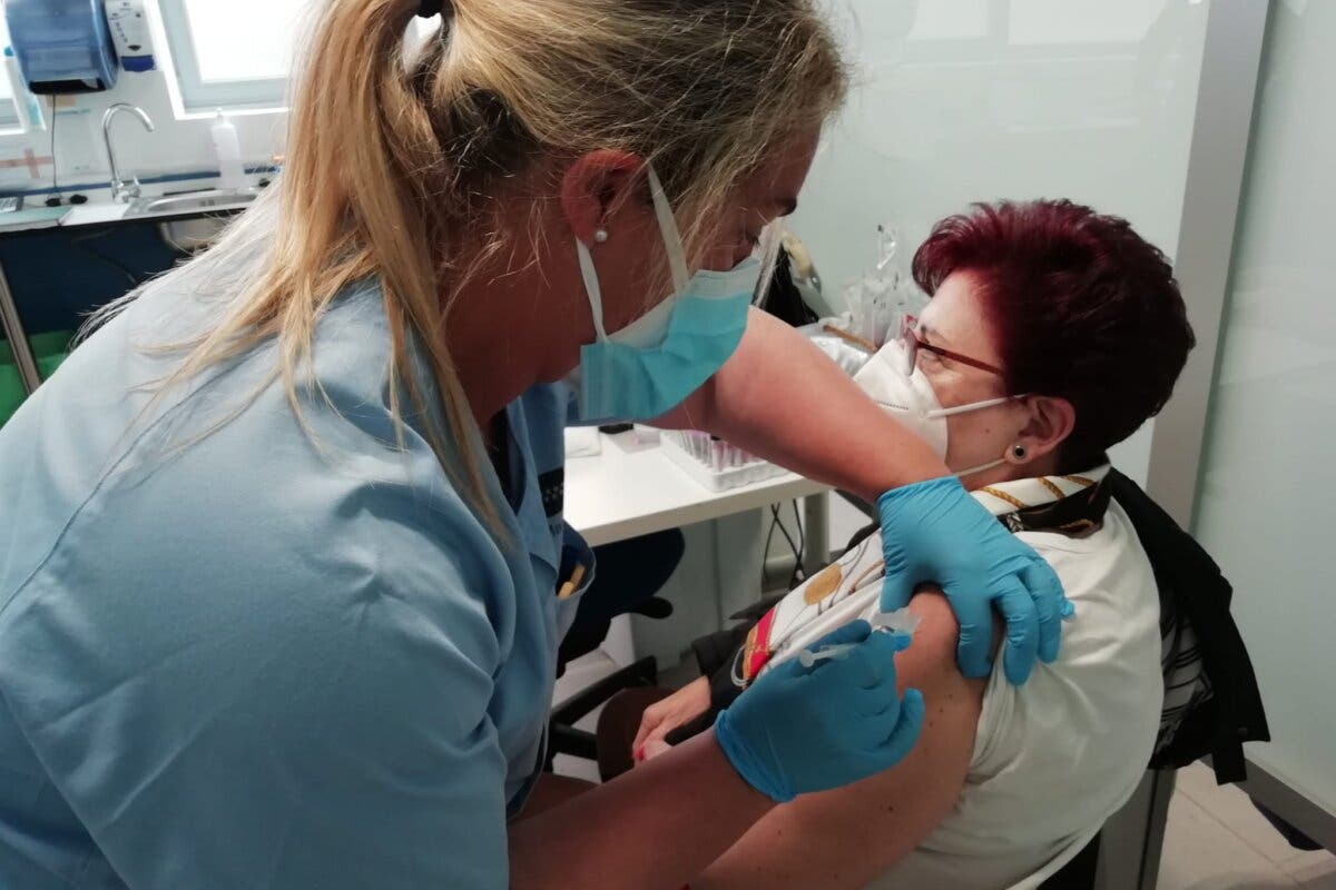 Madrid extiende la vacunación con Pfizer y Janssen a población de 68 a 69 años
