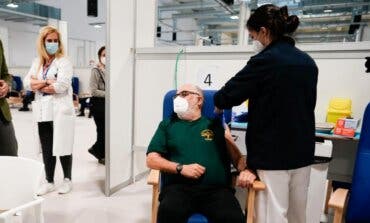 Madrid habilita 10 hospitales para vacunar y abrirá centros de salud fines de semana