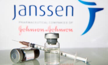 Sanidad autoriza también la vacuna de Janssen para personas de 40 a 49 años