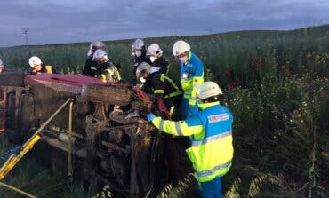Vuelca un vehículo en Valdeavero tras chocar contra un jabalí en la M-119