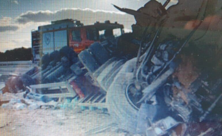 Muere un camionero tras una colisión entre dos camiones en la A-2