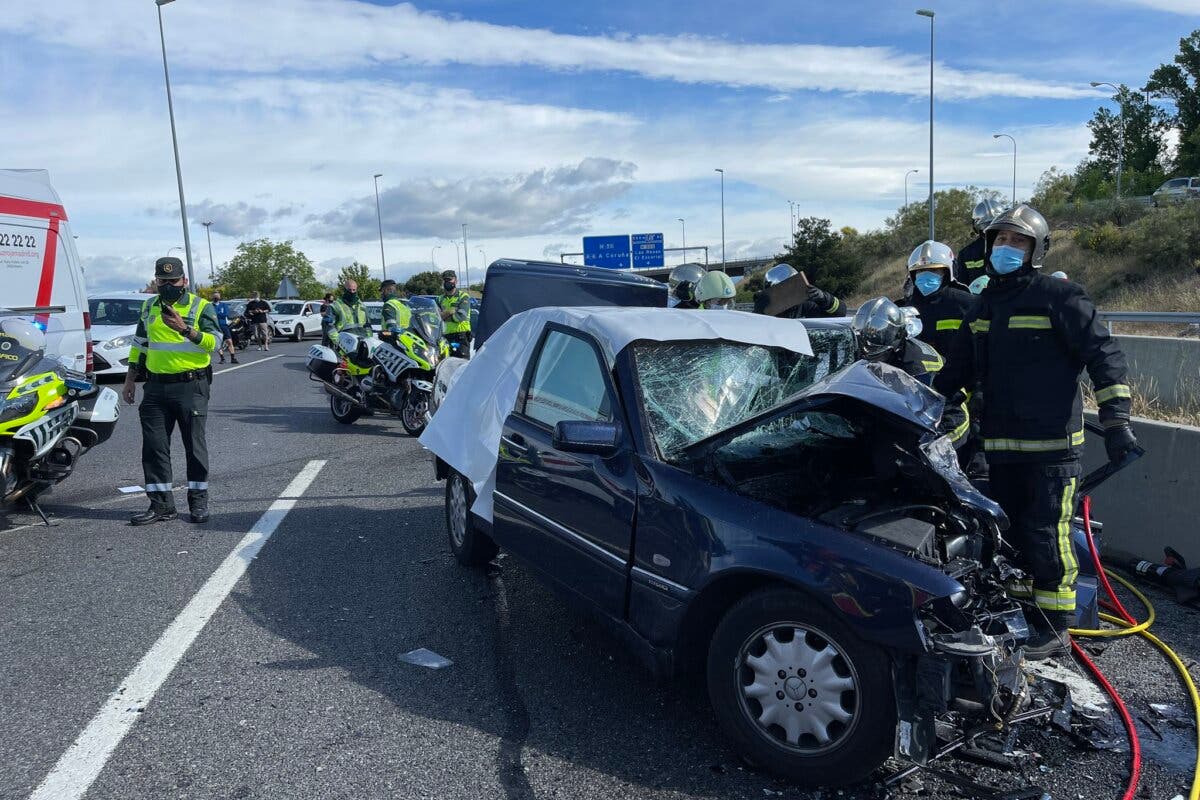 Mueren dos conductores, de 86 y 35 años, tras chocar frontalmente en la M-50