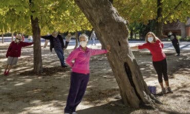 Torrejón organiza gimnasia al aire libre para mayores en los parques de la ciudad