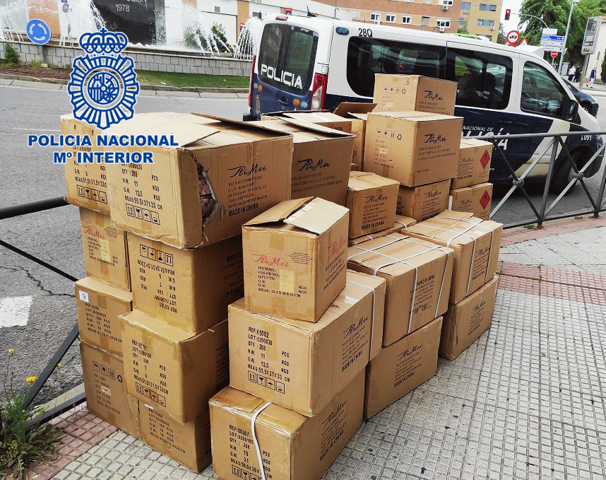 Sorprendidos en Torrejón de Ardoz con más de 45 cajas de cosméticos robados