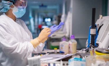 Bajan los nuevos casos en Madrid a 7.517 y continúa el descenso en hospitales