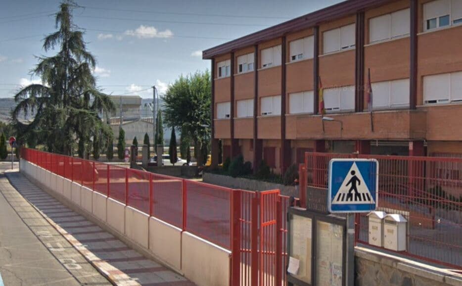 Desalojan un colegio de Azuqueca de Henares por un escape de gas