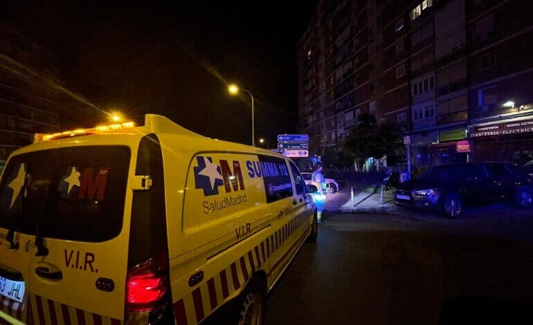 Un menor de 17 años apuñala a sus padres en Madrid y es detenido 
