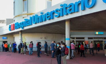 El Hospital de Torrejón de Ardoz continúa vacunando a mayores de 50 años 