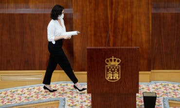 Ayuso avisa al PSOE del «fin del sanchismo»: «Despídanse del cinturón rojo»