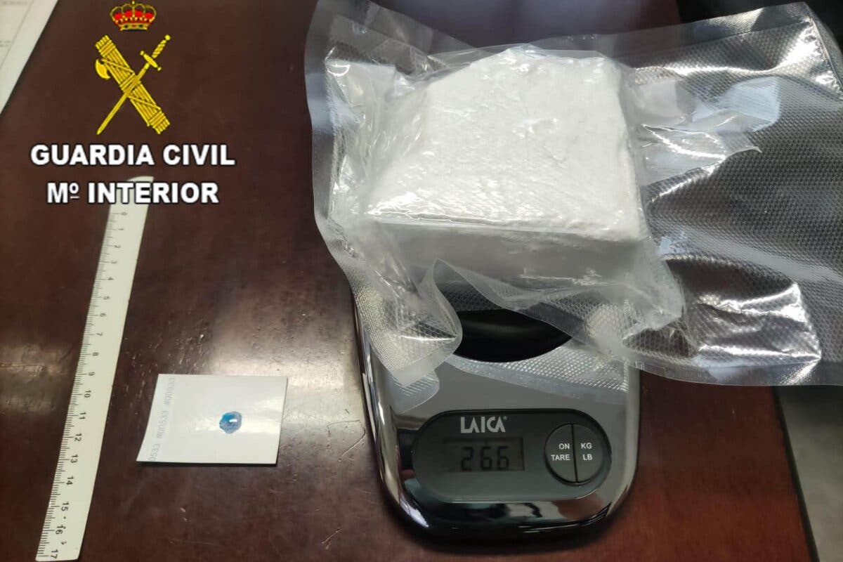 Detenido un conductor en la A-2 con una roca de cocaína de 266 gramos 