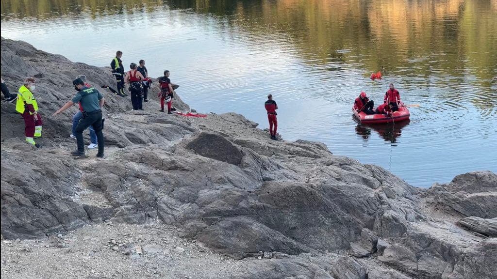Encuentran el cuerpo de un joven que se ahogó ayer en el río Lozoya