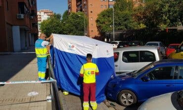 Muere una mujer al caer de un quinto piso mientras limpiaba los cristales en Fuenlabrada