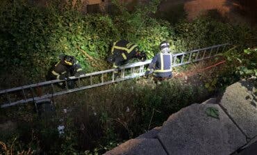 Rescatan de un pozo de 8 metros a una niña de 11 años en Madrid