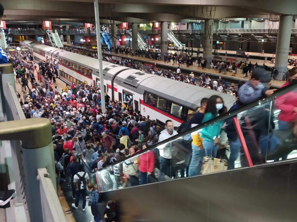 Vuelve el caos a Cercanías por la huelga de maquinistas de Renfe 