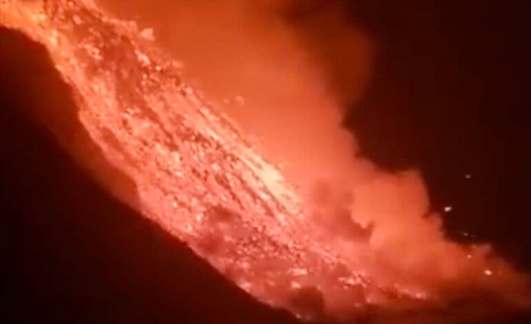 Así ha sido la llegada de la lava del volcán de La Palma al mar