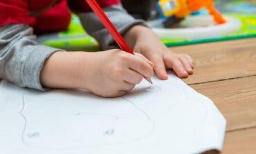 La Comunidad de Madrid abrirá los colegios públicos en vacaciones y financiará extraescolares