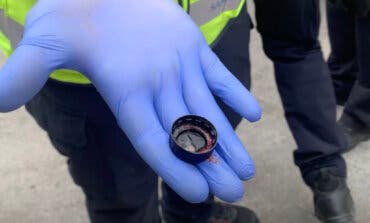 Salvan la vida de una bebé en Madrid tras tragarse un tapón de Coca-Cola