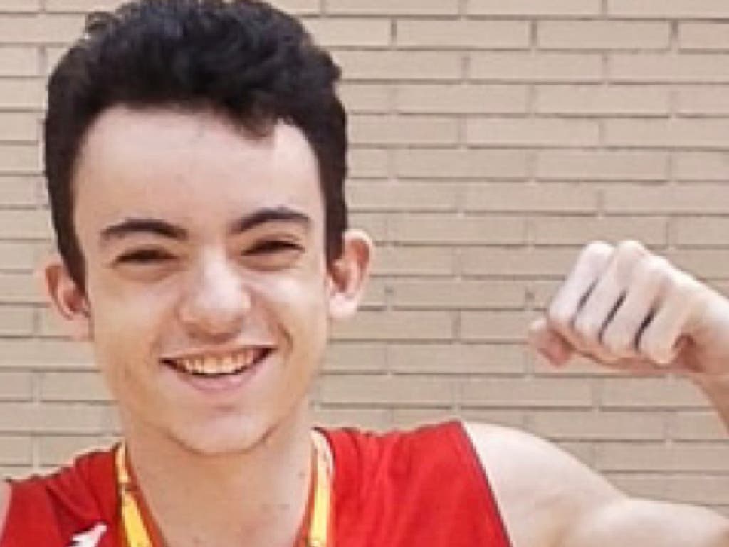 Un joven de Torrejón, medalla de oro en baloncesto en silla de ruedas