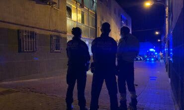 Muere apuñalado un hombre en un edificio de San Blas 