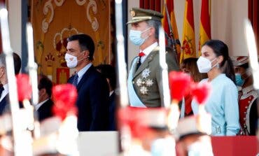 Los abucheos a Sánchez marcan el desfile de la Fiesta Nacional en Madrid