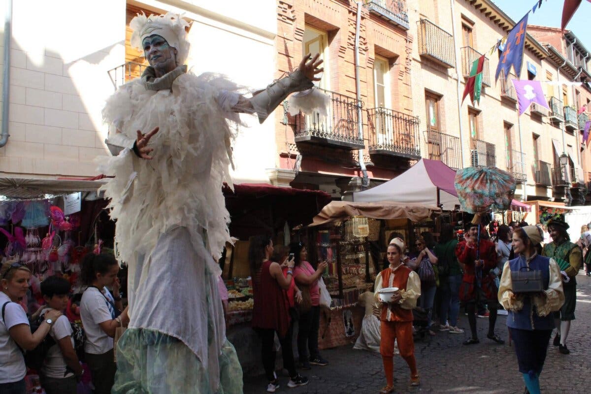 Este viernes arranca el Mercado Cervantino en Alcalá de Henares 