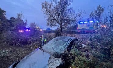 Dos heridos, uno grave, en un choque frontal entre dos vehículos en Valdemorillo