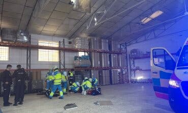 Muere un trabajador al caer desde el tejado de una nave en Fuenlabrada