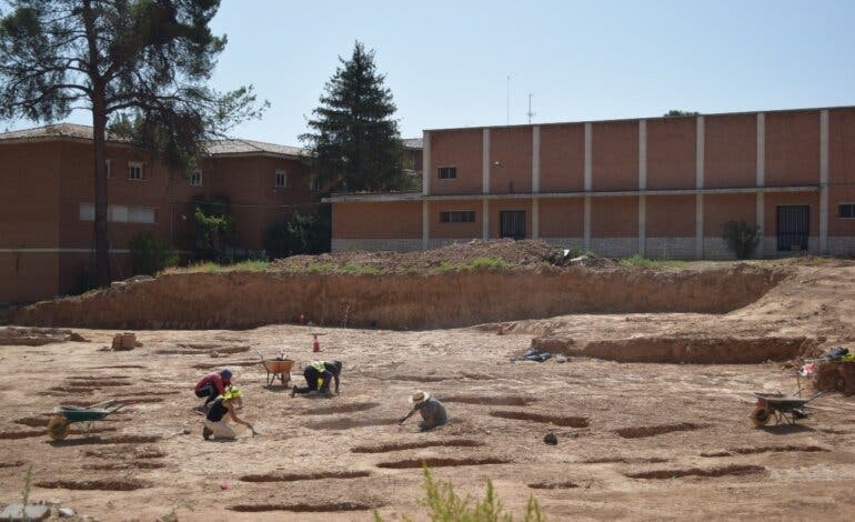 Descubren más de 200 tumbas en las obras del nuevo campus de Guadalajara 