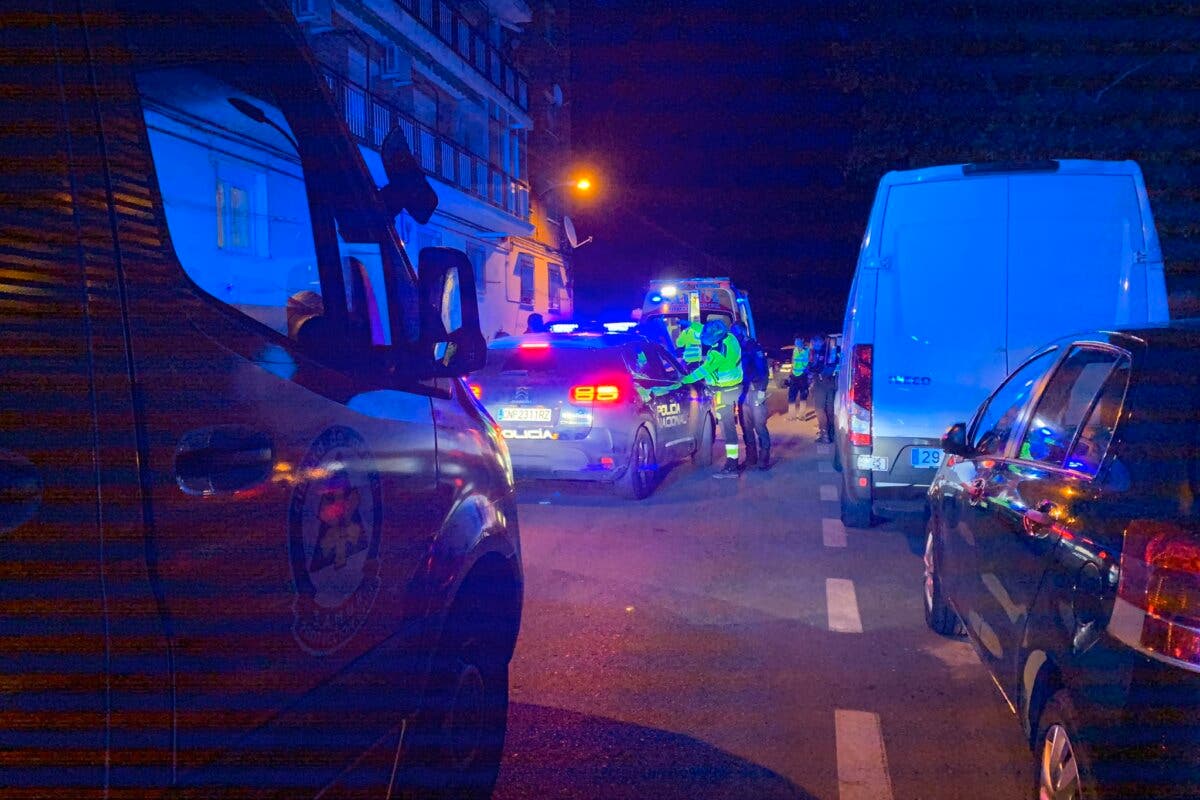 Un motorista de 48 años pierde un pie tras sufrir un accidente en Madrid 