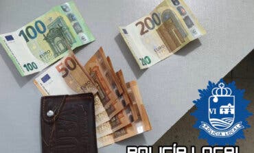 Devuelve una cartera con casi 600 euros en San Fernando de Henares 