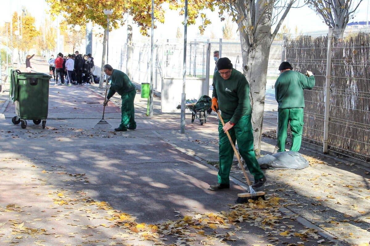 Arganda contrata a 44 parados de larga duración 