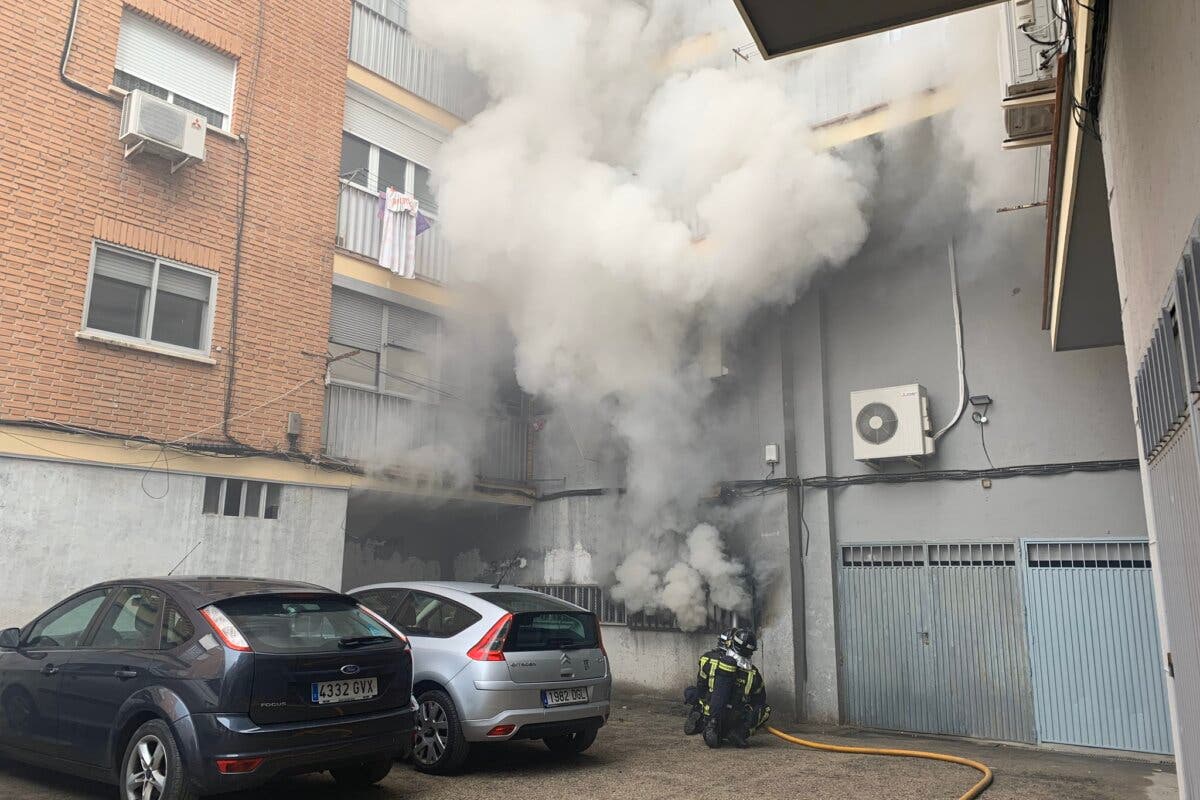 Dos heridos tras una deflagración en los trasteros de unos edificios en Canillejas
