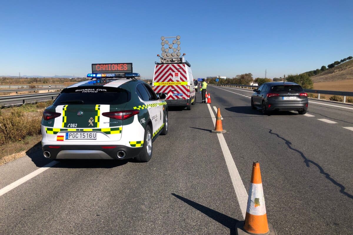 Encuentran muerto a un hombre en la carretera M-203, en Torres de la Alameda 