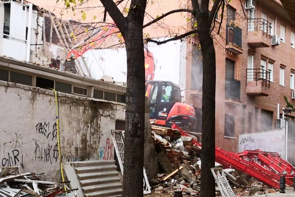 Comienzan los derribos de viviendas en San Fernando de Henares debido al Metro 