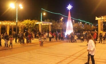 Pista de hielo gratuita y tardeos con disco móvil y charangas en las Navidades de Cabanillas 