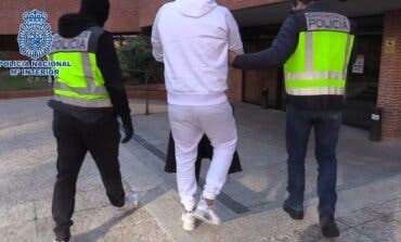 Cae una banda que robó en Coslada mecheros y filtros de cigarrillos por valor de dos millones de euros