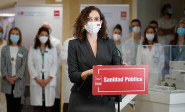 Ayuso advierte de que «vienen semanas de mucho contagio» pero no habrá «cierres ni más prohibiciones»