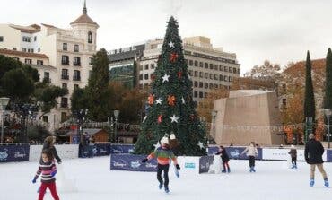 Las mejores pistas de patinaje sobre hielo de Madrid para disfrutar estas Navidades