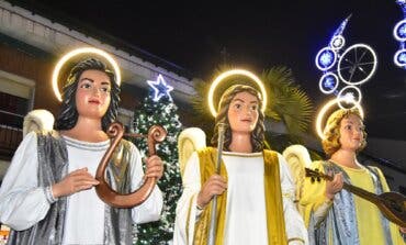 Los Ángeles Navideños Gigantes vuelven a la Plaza Mayor de Torrejón de Ardoz