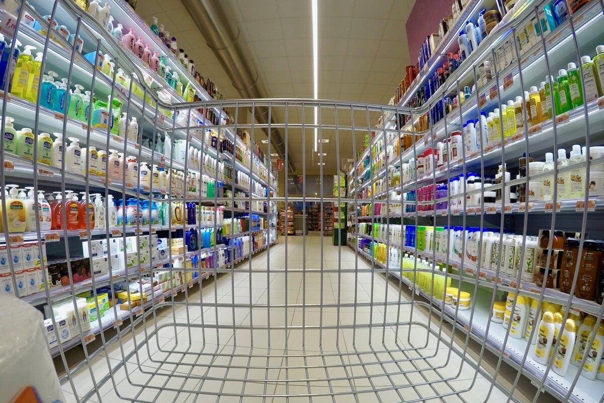 Una cadena de supermercados busca más de 80 trabajadores en Alcalá de Henares 