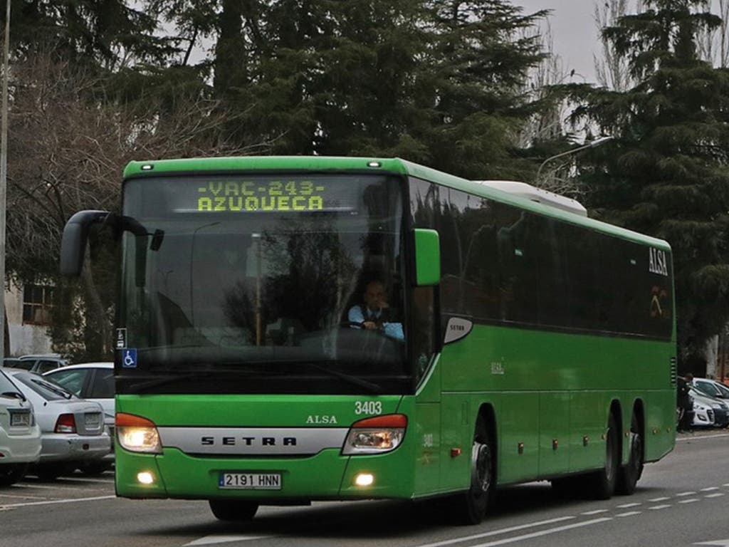 Los autobuses que unen Madrid con Azuqueca incorporan dos nuevos servicios