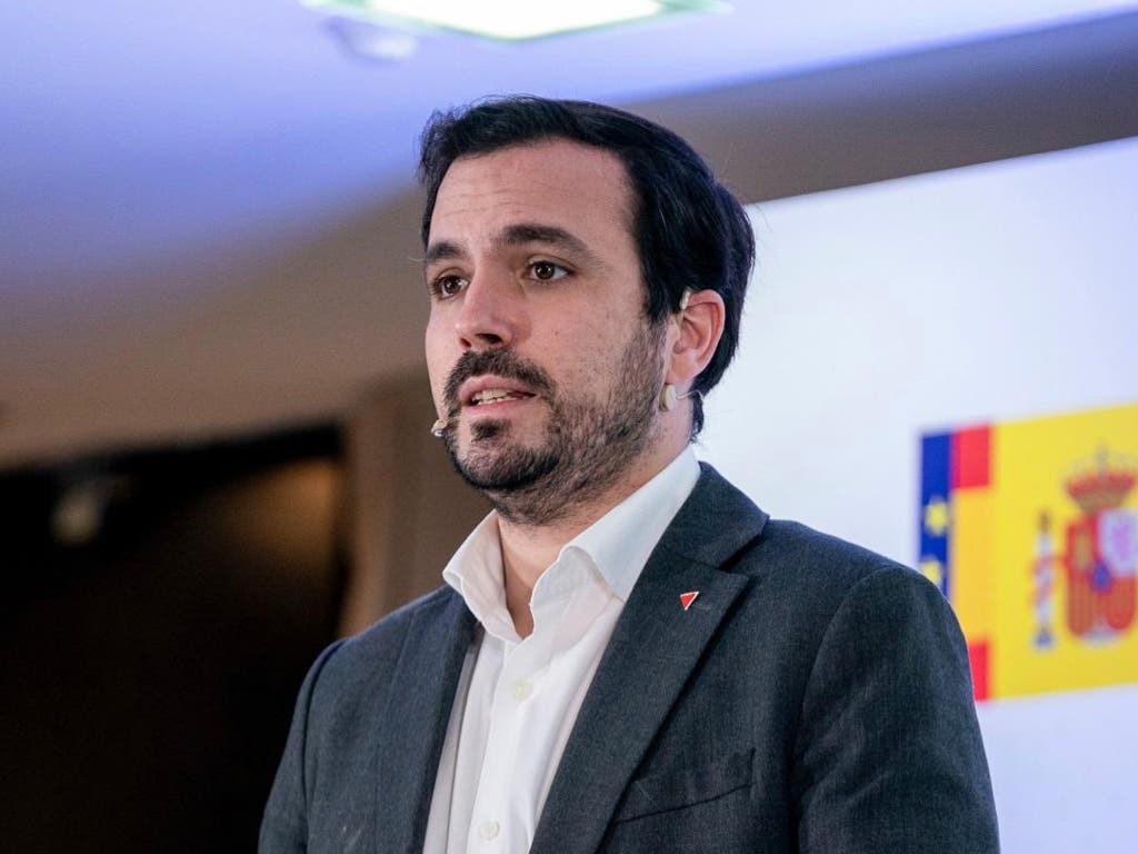 Garzón evita criticar al PSOE y afirma que se ha construido un bulo para atacarle