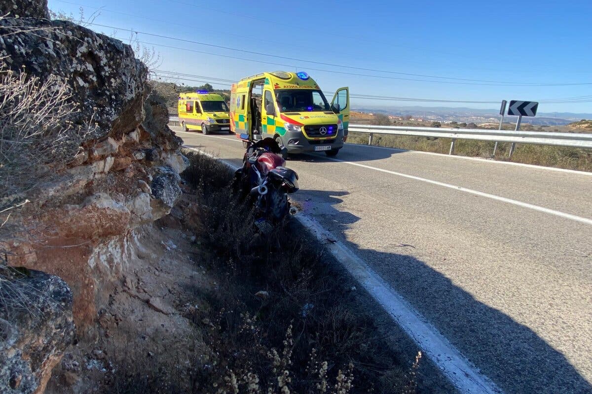 Herido grave un motorista de 41 años tras chocar contra un coche en Arganda