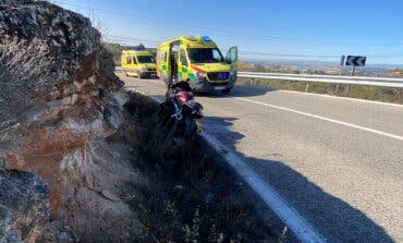 Herido grave un motorista de 41 años tras chocar contra un coche en Arganda