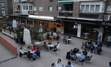 Madrid prepara nueva ordenanza de terrazas que establece zonas saturadas y prohíbe las estufas de gas 